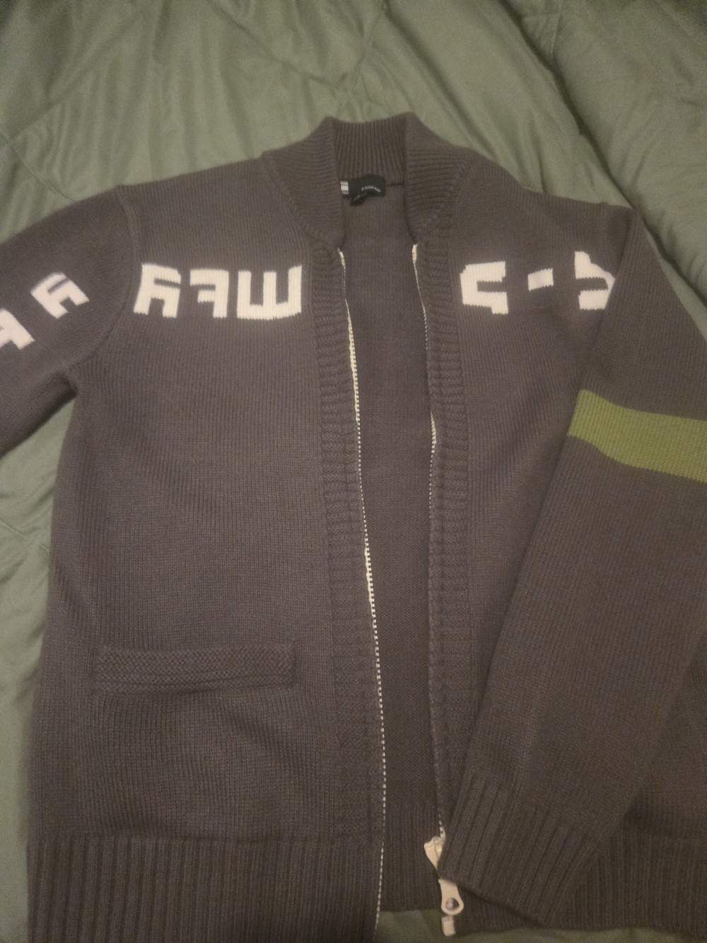 GSTAR OLIVE AND WHITE SWEATER  SMALL